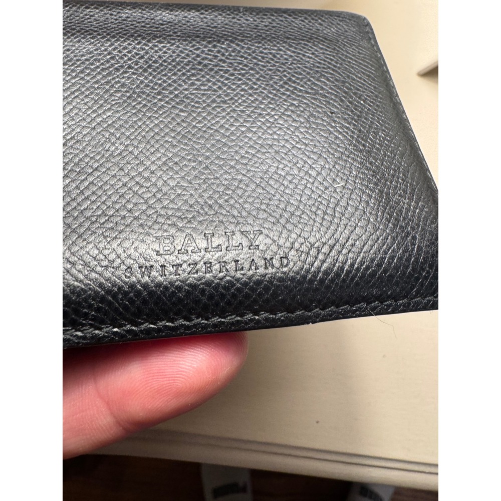 Authentic‎ Bally Switzerland Black Grained Leather Bifold Wallet Luxury